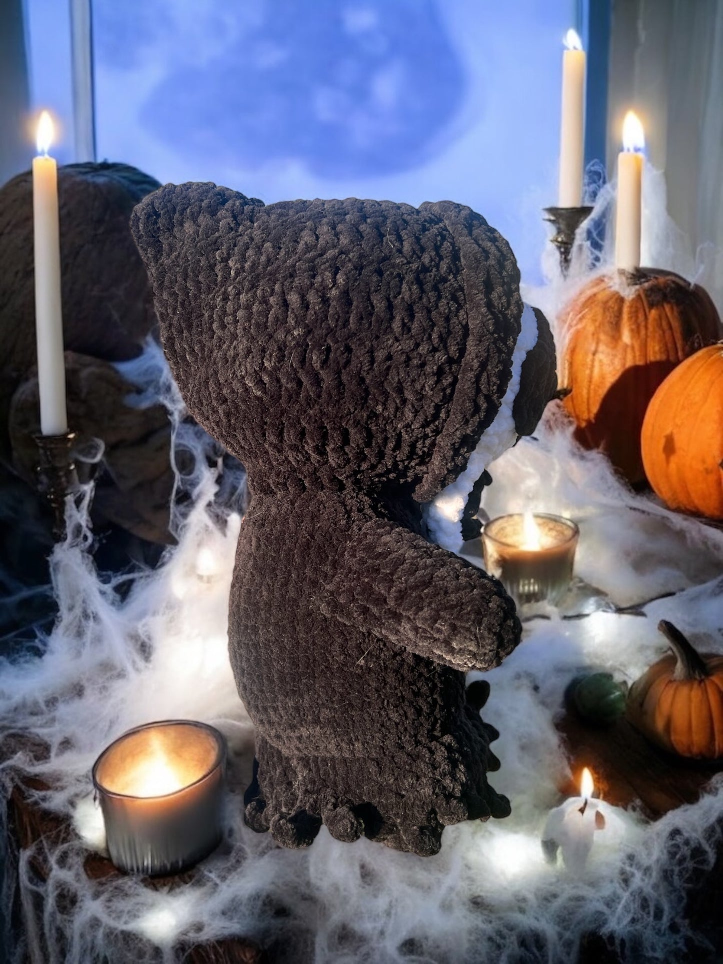 Crochet Ghost Face Scream Halloween Plushie